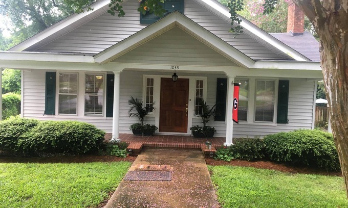 Aiken Cabaña | Recién renovado Winter Colony Cottage-Disponible para Maestros