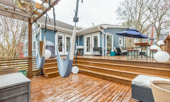 Inglewood Casa | Historic East Nash Sleeps 4