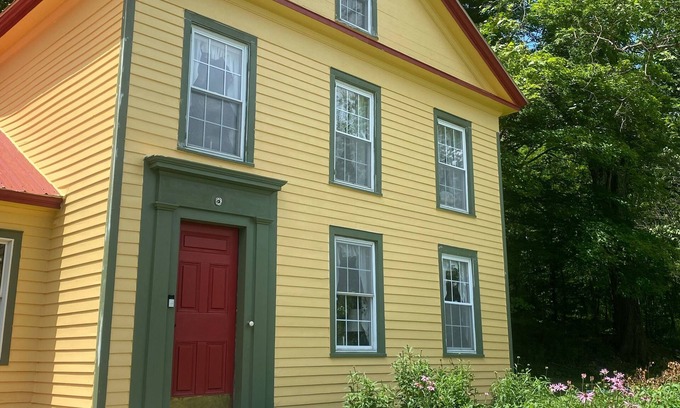 South Gibson Casa | Historic former bed and breakfast - 15 min to Elk Mountain Ski Resort