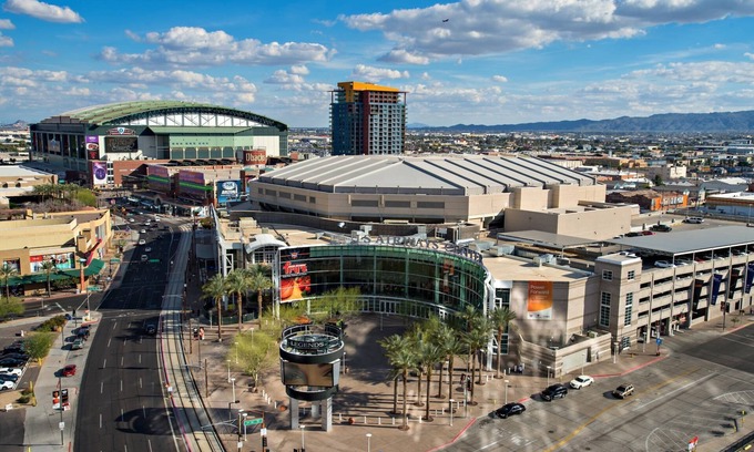 Garfield Casa | Historic Garfield District Gem: Cozy Home with Patio in Downtown Phoenix Walk to Everything Dogs OK