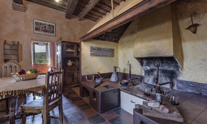 Palazzina Apartamento | Celebración histórica con una maravillosa piscina cerca de Siena, Toscana, Italia