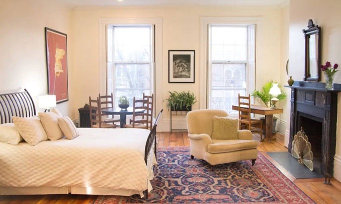 Downtown Portland Apartamento | Historic Home in the West End. Private Parking.