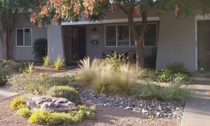 Nob Hill Casa | Historic Nob Hill home with cozy covered deck and close to Route 66.