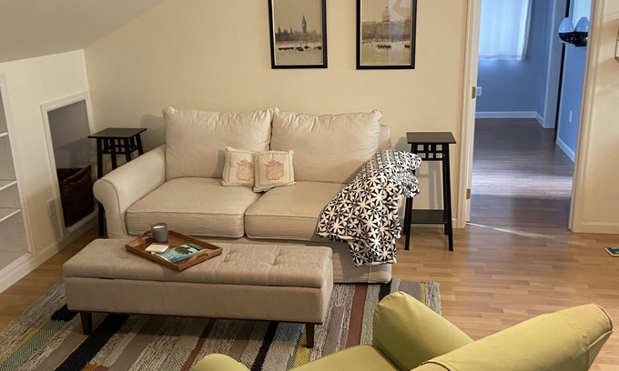 Longmont Apartamento | Historic Old Town Longmont Carriage House Loft