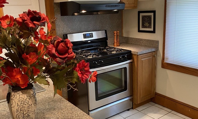 Portsmouth Apartamento | Historic Olde Towne 2 Bedroom 1 Bath 1100sq ft Vacation Rental