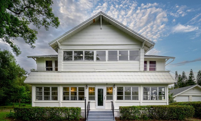 Winter Haven Casa | Historic, private, updated, 5 Bedroom Plantation Home, lake, fishing, leasure