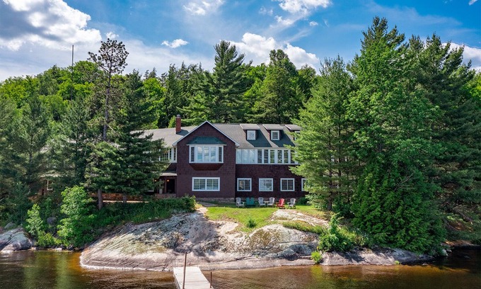 Town of Piercefield Casa | Retiro histórico junto al lago Adirondack