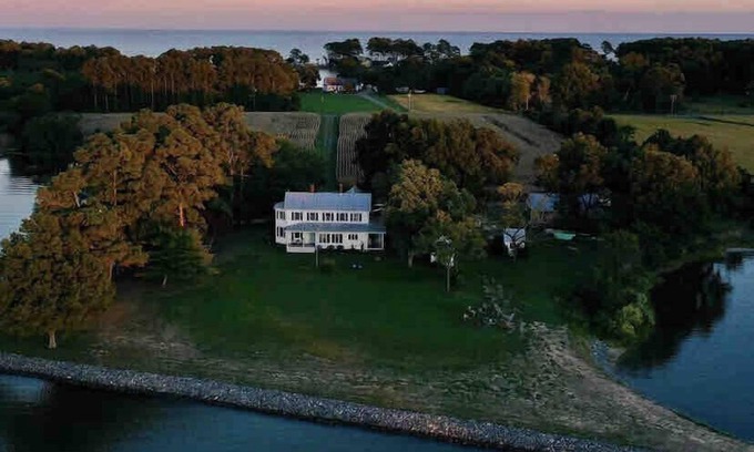 Reedville Casa | Historic Waterfront Farmhouse, Private Beach Access