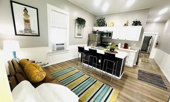 Ybor City Casa | Historic Ybor City 2BD Cigar Makers Gem w/ Hot Tub