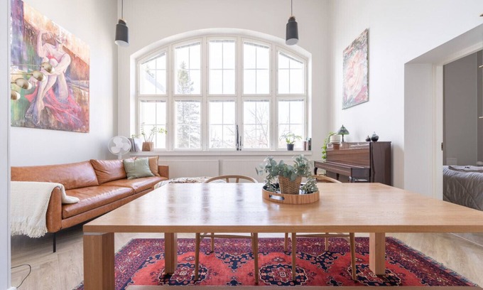 Kuopio Apartamento | Historical 1BR Penthouse with Sauna and Free Parking
