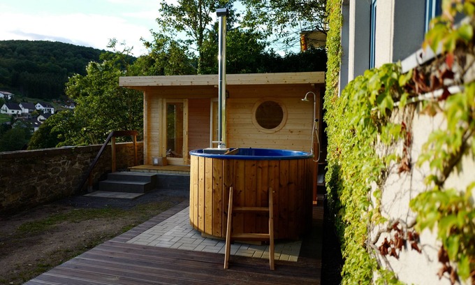 Schuld Casa | Escuela primaria histórica, 4-20 personas, sauna, jacuzzi, billar, 2 patadas, 2 chimeneas