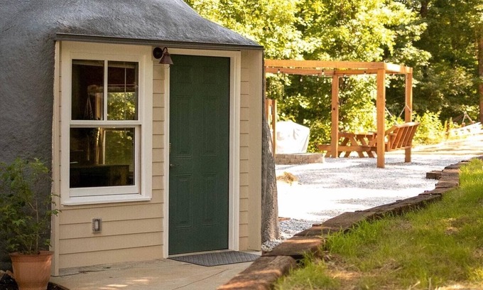 Slater Casa | Hobbit Hideaway - Do Something Different!