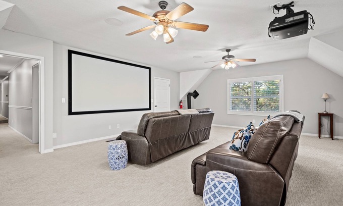 Layton Casa | Hobbs Mill | Ski Lodge | Theater | Games | Dogs OK