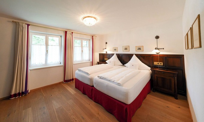 Dettighofen Hotel | Hofgut Albführen - Hotel & Restaurant