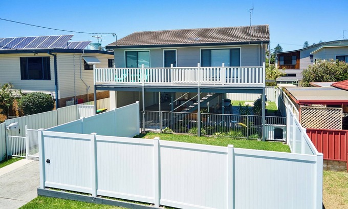 Harrington Casa | Hogan Street Retreat relax and enjoy the outside entertainers delight