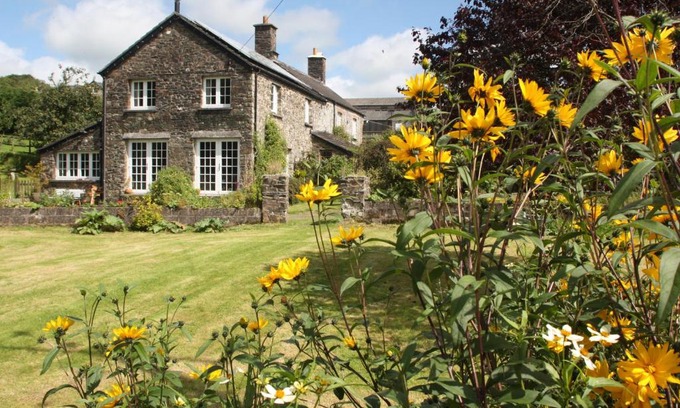 Mary Tavy Casa | Holdstrong Farmhouse