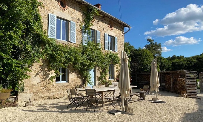Saint-Leonard-de-Noblat Casa | Casa en Saint-Léonard con Piscina