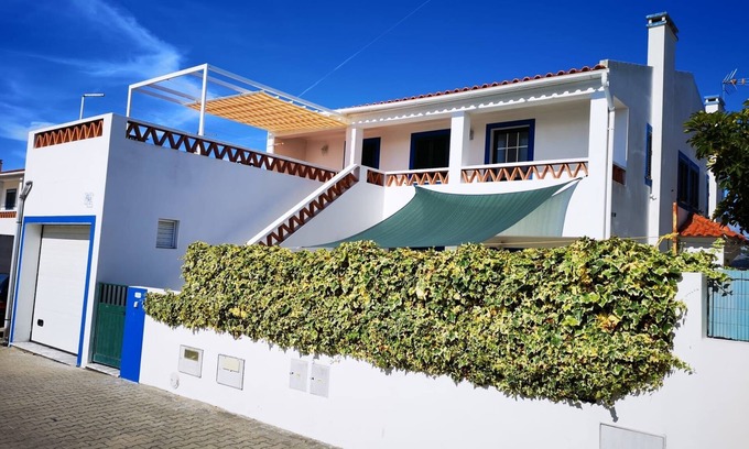 Santiago do Cacem Casa | Casa de vacaciones "Casa Lagoa Mar" junto a la playa y la laguna, con terraza privada y Wi-Fi
