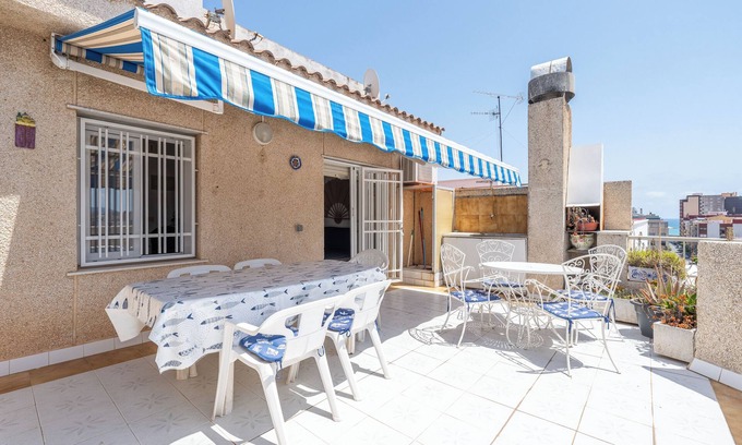 Benicarlo Apartamento | Apartamento vacacional "Ático Cesar Cataldo" cerca de la playa con terraza privada