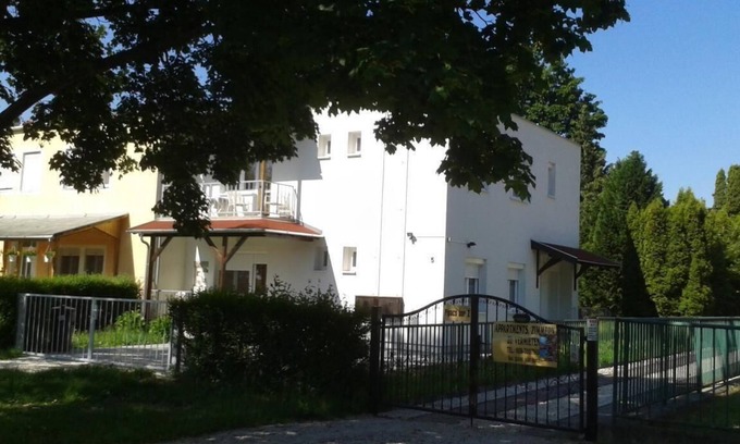 Bukfurdo Apartamento | Apartamento de vacaciones Bükfürdõ para 2 - 5 personas con 3 dormitorios - Apartamento