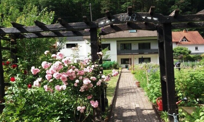 Eppenbrunn Apartamento | Holiday apartment garden view