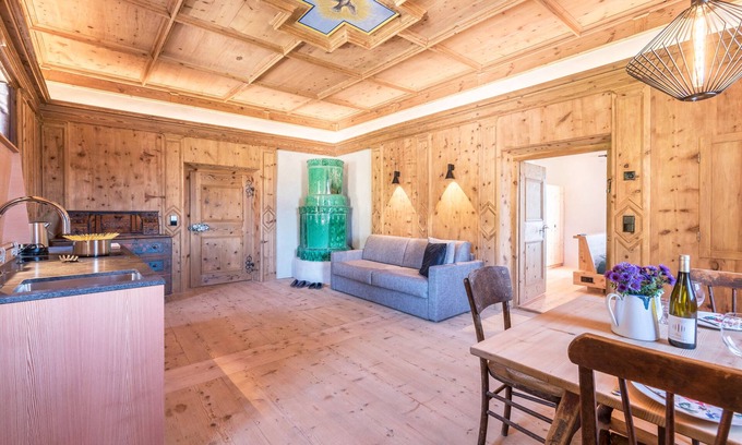 Petersberg Apartamento | Apartamento vacacional Hof im Thal Apt Zirbe con vistas a la montaña, balcón y Wi-Fi