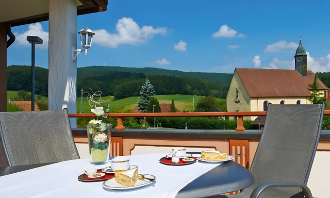 Biederbach Apartamento | Apartamento vacacional 'Kirchblick' con balcón y Wi-Fi