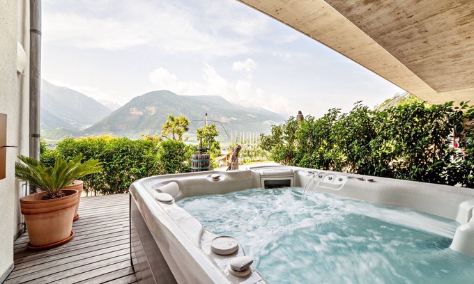Laces Apartamento | Apartamento vacacional "Langstein Sonnenblume" con vistas a la montaña, balcón y Wi-Fi