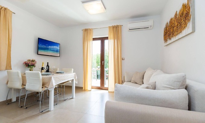 Mugeba Apartamento | Apartamento de vacaciones Poreč para 1 - 4 personas con 2 dormitorios - Apartamento en casa unifamil