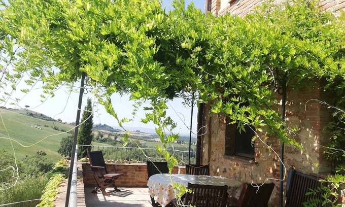 Asciano Apartamento | Apartamento vacacional con piscina y patio