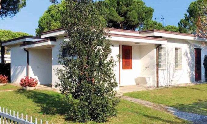 Bibione Pineda Apartamento | Apartamento vacacional con un gran jardín en una zona tranquila