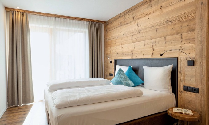 Terento Apartamento | Apartamento vacacional "Wohnung 5" con sauna, terraza y vistas a la montaña