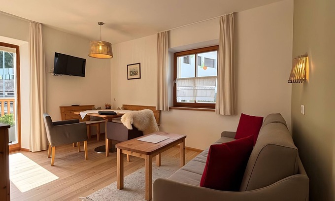 Burgusio Apartamento | Apartamento vacacional "Zwick Spinei" con vistas a la montaña, balcón y jardín comunitario