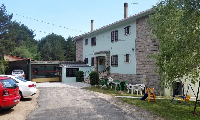 Navarredonda de Gredos Apartamento | Apartamento de vacaciones Navarredonda de Gredos para 1 - 5 personas con 2 dormitorios - Apartamento