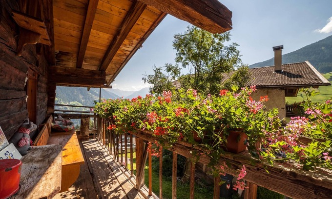 Moso in Passiria Casa | Holiday Farmhouse "Weierhof" with Mountain View, Terrace & Wi-Fi; Pets Allowed, Parking Available