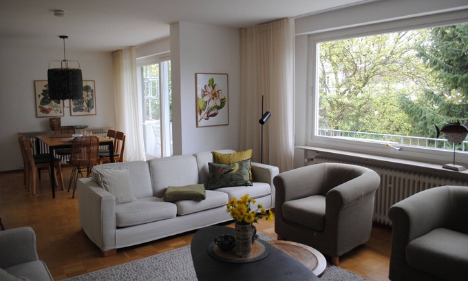 Uhldingen-Muehlhofen Apartamento | Holiday flat - 2 levels with garden view, balcony and WiFi