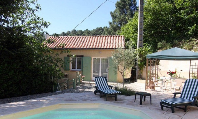 Les Salles-du-Gardon Casa | Acogedora casa de vacaciones en Les Salles-du-Gardon con terraza