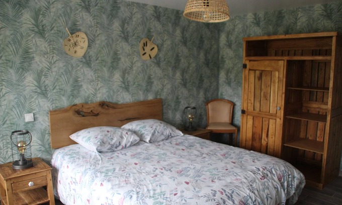 Auvillers-les-Forges Casa | Casa de vacaciones "Gîte Le Corbeau" con terraza privada, jardín privado y Wi-Fi