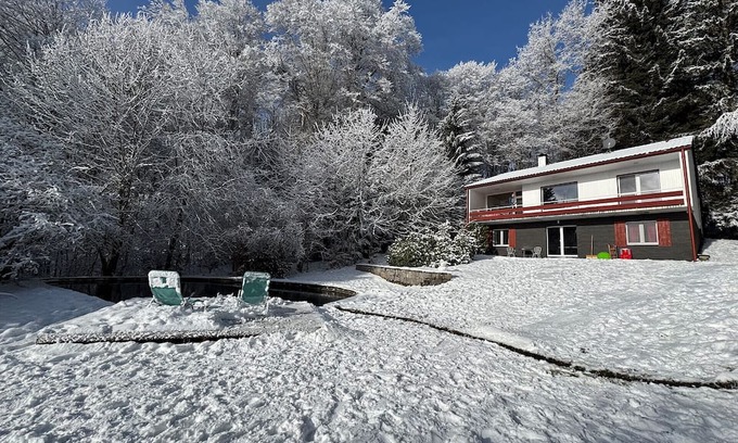 Niedergebisbach Casa | Holiday Home 'Alpenblick' with Mountain View, Private Terrace and Wi-Fi