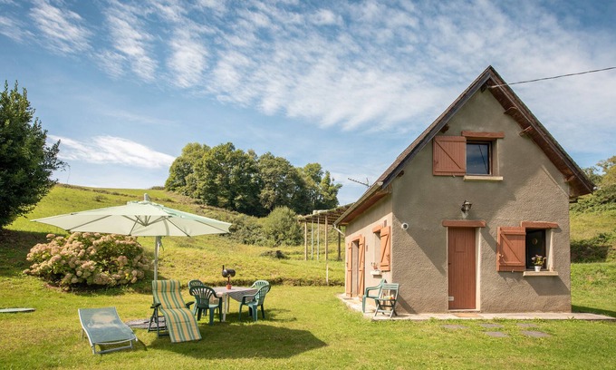Peyrouse Casa | Casa de vacaciones 'Anje' con vistas a la montaña, terraza privada y Wi-Fi