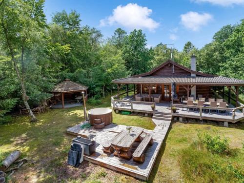 Helberskov Strand Casa | Holiday Home Aryan - 450m from the sea by Interhome