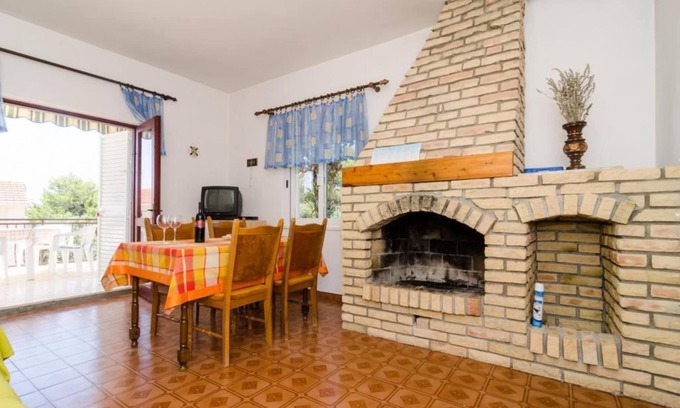 Orebic Casa | Holiday Home Blue Vineyard- Three Bedroom House with Terrace and Sea View