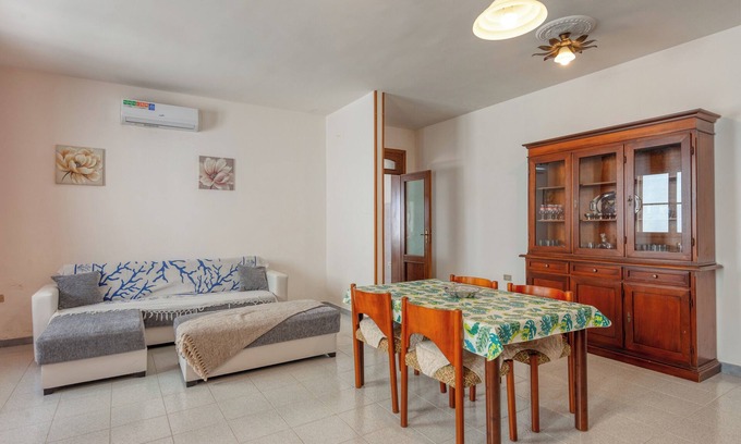Casalabate Casa | Casa de vacaciones 'Casa Vacanza Zia Candida' con jardín privado y aire acondicionado