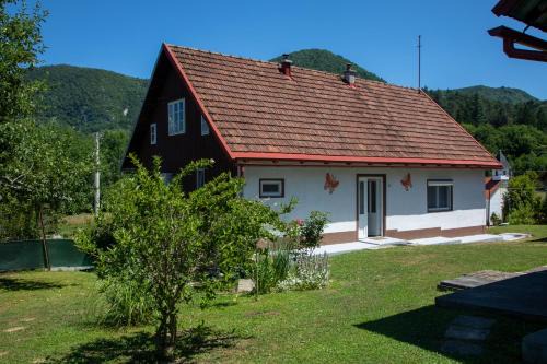 Cedanj Cabina | Holiday Home Colnar