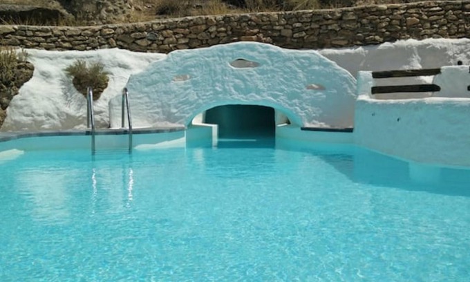 Los Balcones Casa | "Cueva Balcones de Piedad - Laurel" con terraza, piscina compartida y Wi-Fi