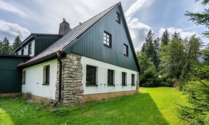 Johanngeorgenstadt Casa | Casa de vacaciones 'Ferienhaus Henneberg' con terraza privada, jardín privado y Wi-Fi