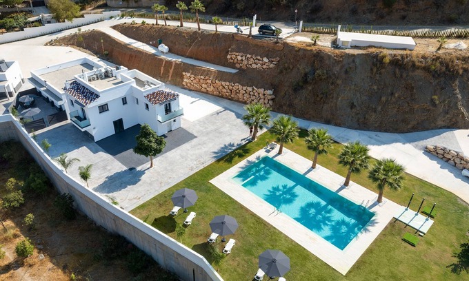 Totalan Casa | Casa de vacaciones 'Era Del Puerto Complejo Completo' con vistas a la montaña y aire acondicionado