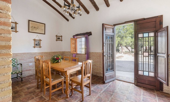 Molina de Segura Casa | Casa de vacaciones 'Estrella' con piscina privada, terraza privada y Wi-Fi