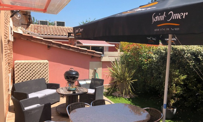 Villeneuve-sur-Lot Casa | Casa de vacaciones 'Logement Plages' con terraza privada, Wi-Fi y aire acondicionado