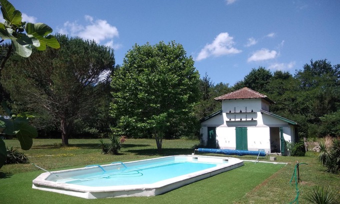 Castets Casa | Casa de vacaciones 'Gîte 2ch 2sdb Piscina 20min Playas' con piscina compartida